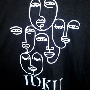 IDKU black t-shirt